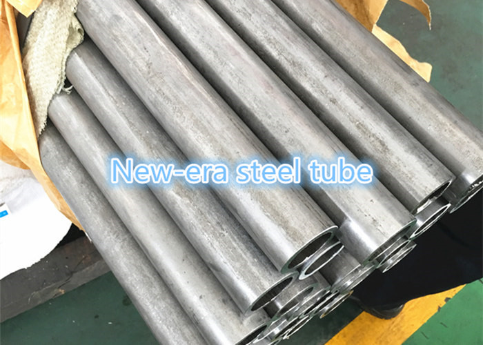 High Yield Strength Hardened Steel Tube , STt35 / E235 Seamless Mild Steel Pipe 